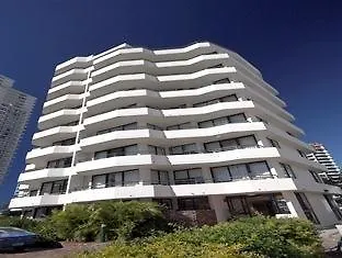 Barbados Holiday Apartments Broadbeach 3*,