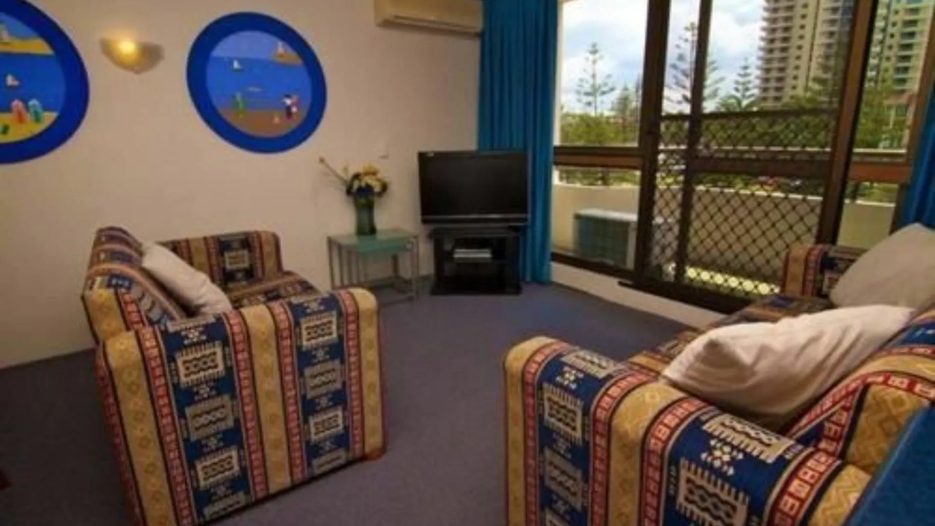 Barbados Holiday Apartments Broadbeach Aparthotel